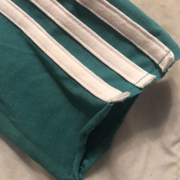 Adidas Shirt and Short Set - Picture 5 of 12